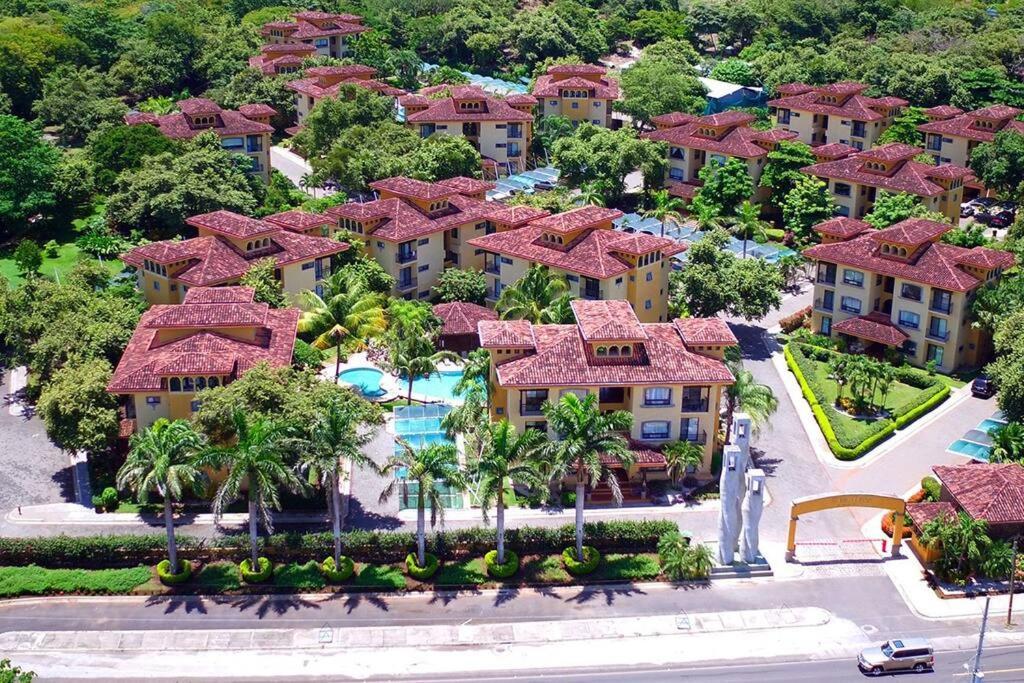 The Oaks Tamarindo Pool Front Condominiums Fast Wifi Ngoại thất bức ảnh