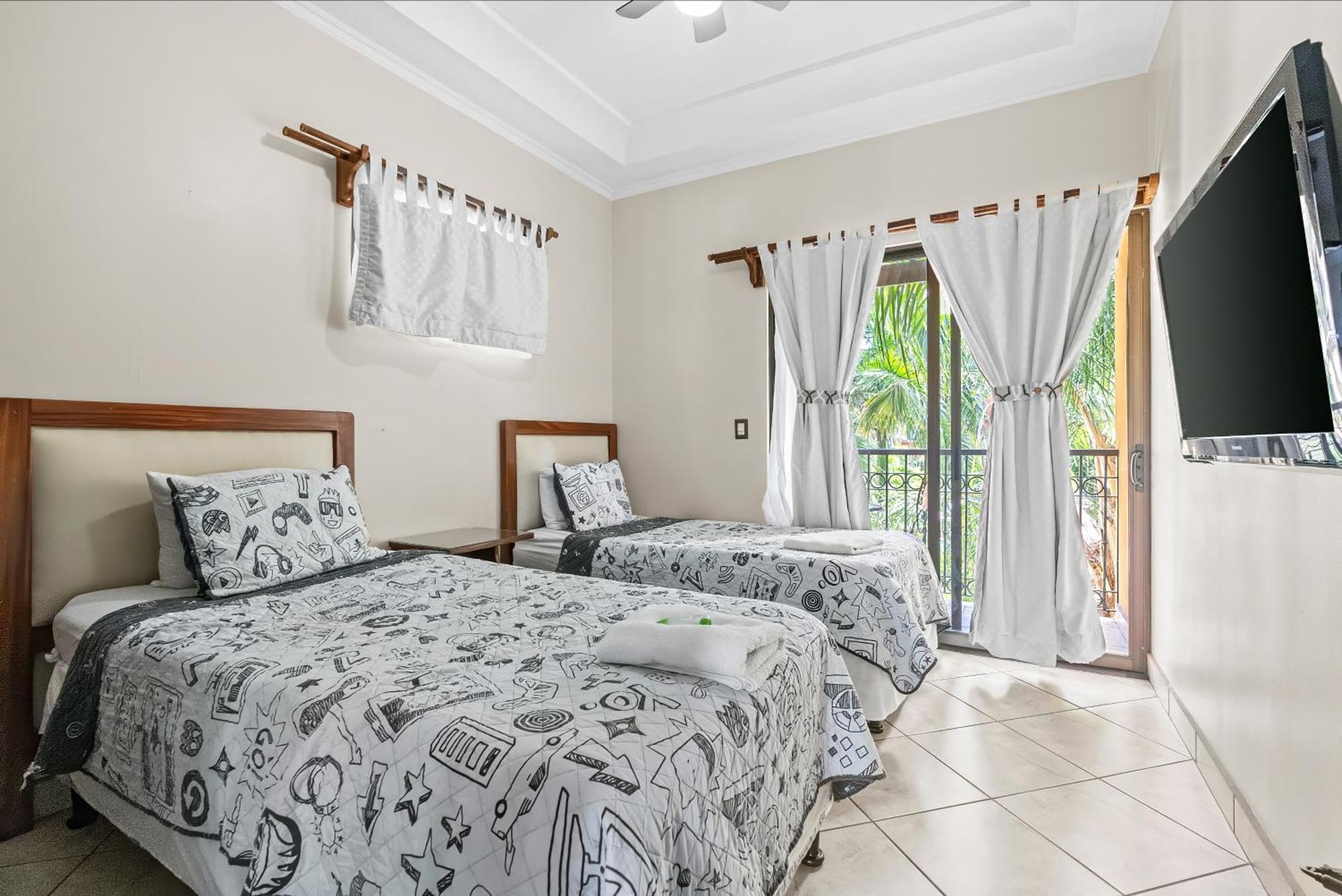 The Oaks Tamarindo Pool Front Condominiums Fast Wifi Ngoại thất bức ảnh