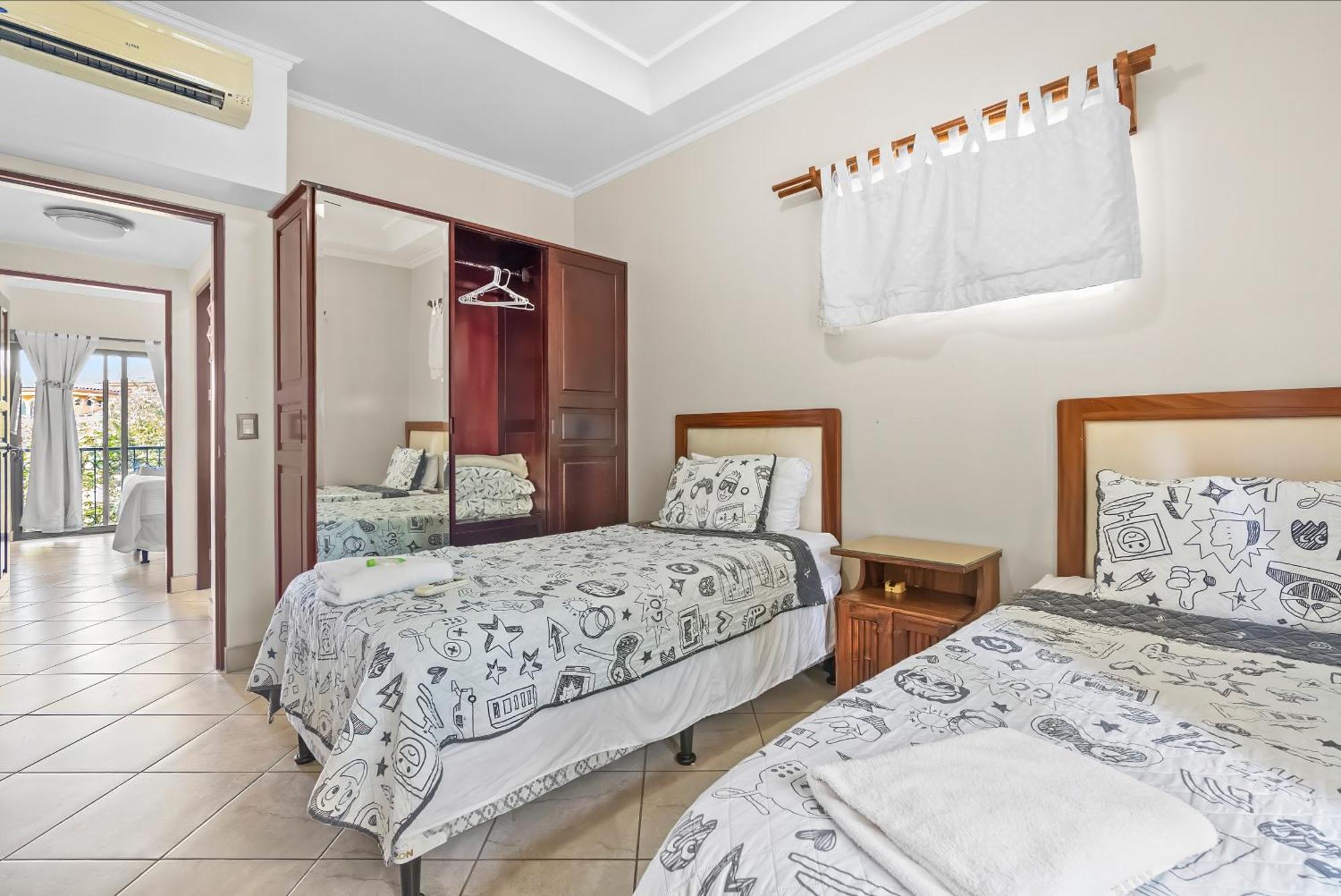 The Oaks Tamarindo Pool Front Condominiums Fast Wifi Ngoại thất bức ảnh